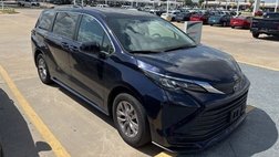 2024 Toyota Sienna LE 8-Passenger