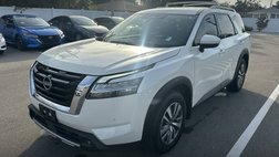 2022 Nissan Pathfinder SL