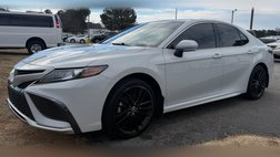 2022 Toyota Camry Hybrid XSE