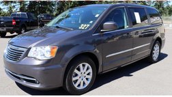 2016 Chrysler Town and Country Touring