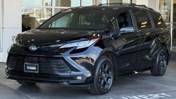 2025 Toyota Sienna Woodland Edition