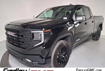 2025 GMC Sierra 1500 Elevation Standard