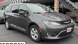 2017 Chrysler Pacifica Touring-L Plus
