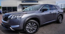 2024 Nissan Pathfinder S