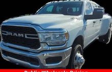 2024 Ram Ram Pickup 3500 Tradesman