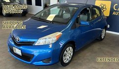 2012 Toyota Yaris LE