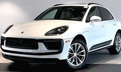 2025 Porsche Macan T