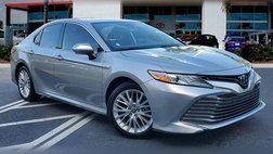 2020 Toyota Camry Hybrid XLE