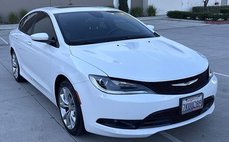 2015 Chrysler 200 S