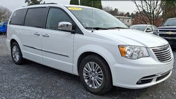 2016 Chrysler Town and Country Anniversary Edition FWD