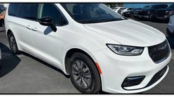 2024 Chrysler Pacifica Hybrid Select