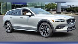 2025 Volvo V60 Cross Country B5 Ultra