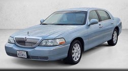 2011 Lincoln Town Car Signature Limited