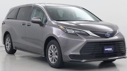 2024 Toyota Sienna LE 8-Passenger