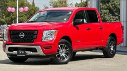 2023 Nissan Titan SV