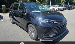 2023 Toyota Sienna LE 8-Passenger