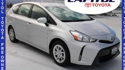 2017 Toyota Prius v Five