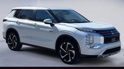 2023 Mitsubishi Outlander PHEV SE