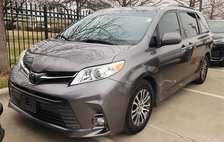 2020 Toyota Sienna XLE 7-Passenger FWD with Auto-Access Seat