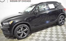 2022 Volvo XC40 T5 R-Design