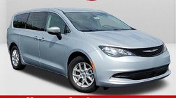 2022 Chrysler Voyager LX