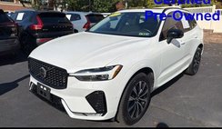 2023 Volvo XC60 B5 Plus Dark Theme