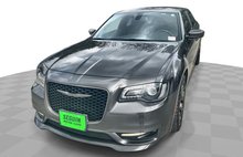 2017 Chrysler 300 S