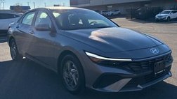 2025 Hyundai Elantra SE