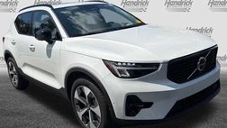 2026 Volvo XC40 B5 Plus