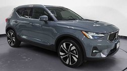 2023 Volvo XC40 B4 Plus Bright Theme