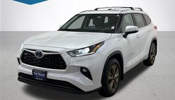 2023 Toyota Highlander Hybrid Bronze Edition