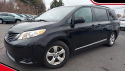 2011 Toyota Sienna LE