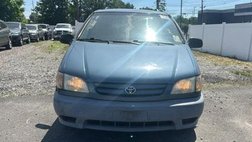 2002 Toyota Sienna CE