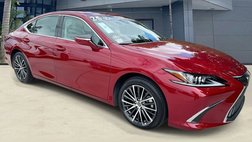 2025 Lexus ES 300h w/ Premium Package
