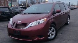 2017 Toyota Sienna LE 8-Passenger