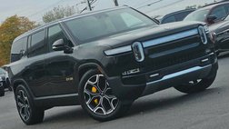 2023 Rivian R1S Adventure