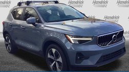 2023 Volvo XC40 B5 Plus Bright Theme