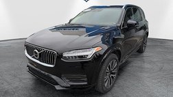 2022 Volvo XC90 T6 Momentum 7-Passenger