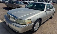 2004 Lincoln Town Car Signature