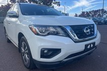 2018 Nissan Pathfinder SV