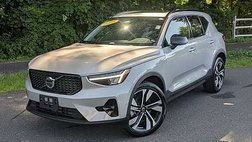 2025 Volvo XC40 B5 Plus Dark Theme