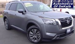 2025 Nissan Pathfinder SV