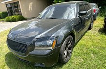 2005 Dodge Magnum SE
