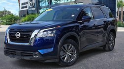 2024 Nissan Pathfinder SV