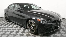 2025 Alfa Romeo Giulia Intensa