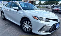 2022 Toyota Camry Hybrid LE