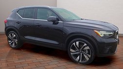 2024 Volvo XC40 B5 Plus Bright Theme