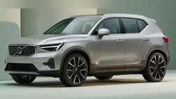 2023 Volvo XC40 B5 Plus Bright Theme