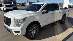 2021 Nissan Titan SV