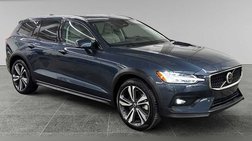 2025 Volvo V60 Cross Country B5 Plus